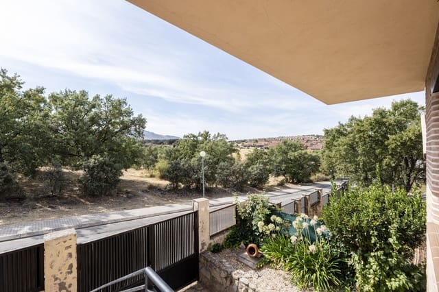 5 quarto Apartamento para venda em Guadalix de la Sierra com garagem - 520 000 € (Ref: 10136565)