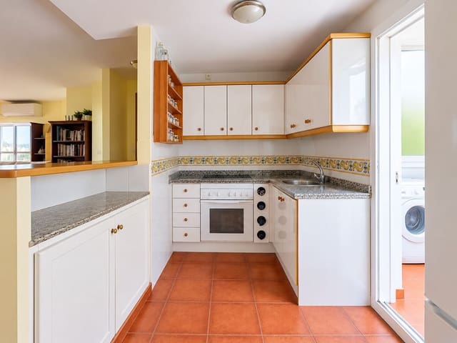 3 soverom Leilighet til salgs i Parque del Morlaco, Málaga by med svømmebasseng garasje - € 534 000 (Ref: 10136566)