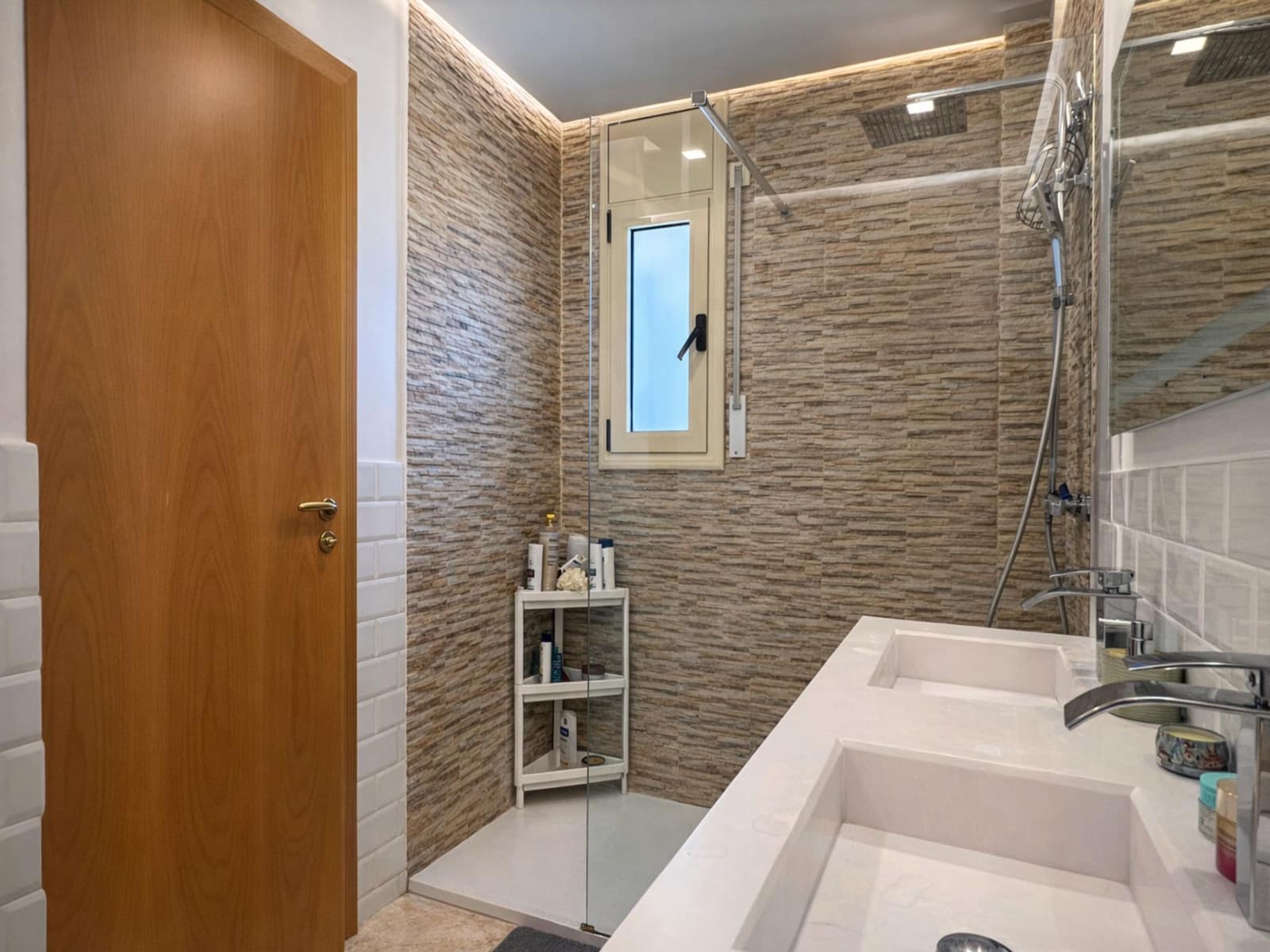 Apartamento de 4 habitaciones en Vallromanes en venta con piscina garaje - 725.000 € (Ref: 10136578)