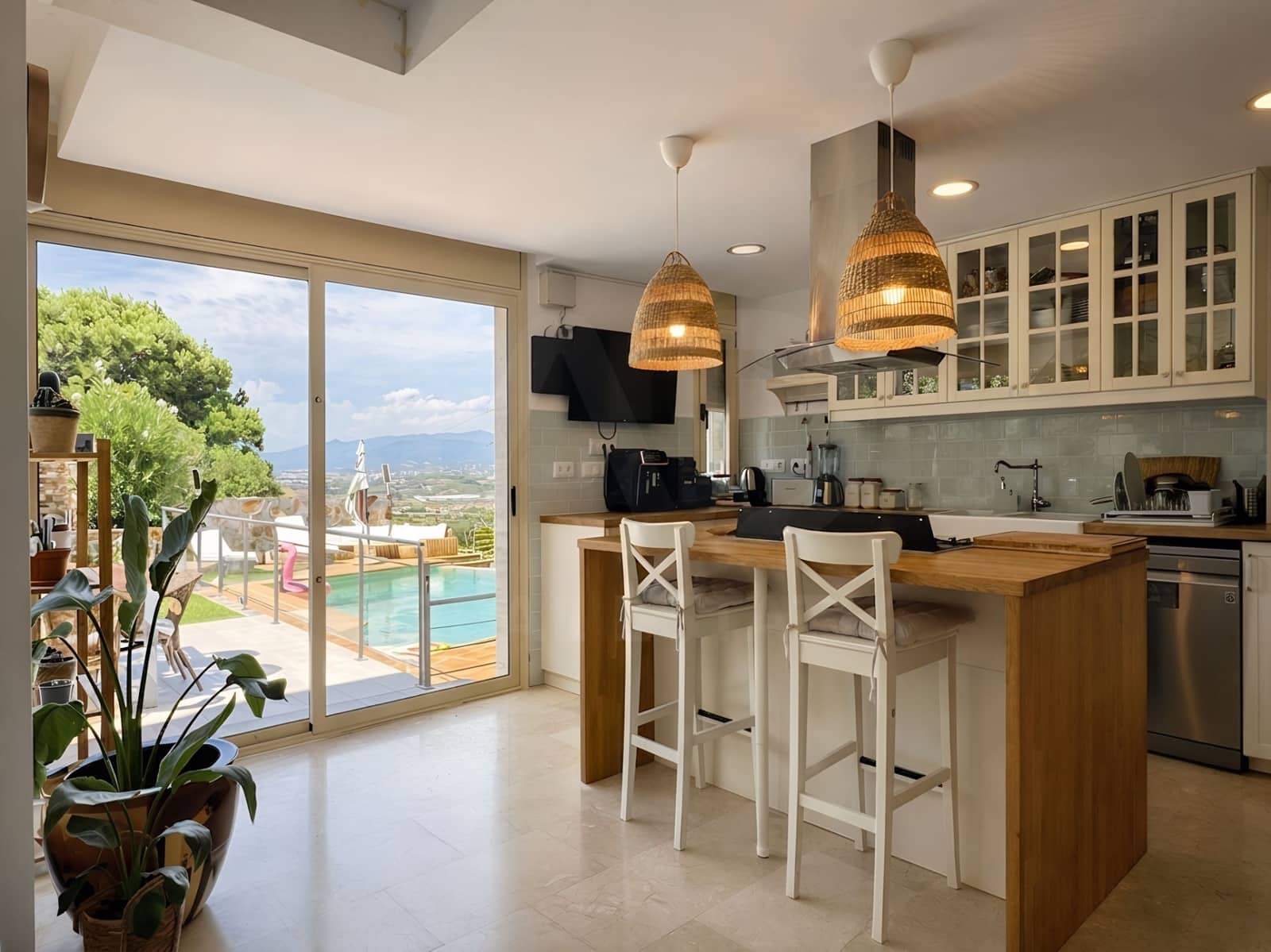 4 bedroom Apartment for sale in Vallromanes with pool garage - € 725,000 (Ref: 10136578)