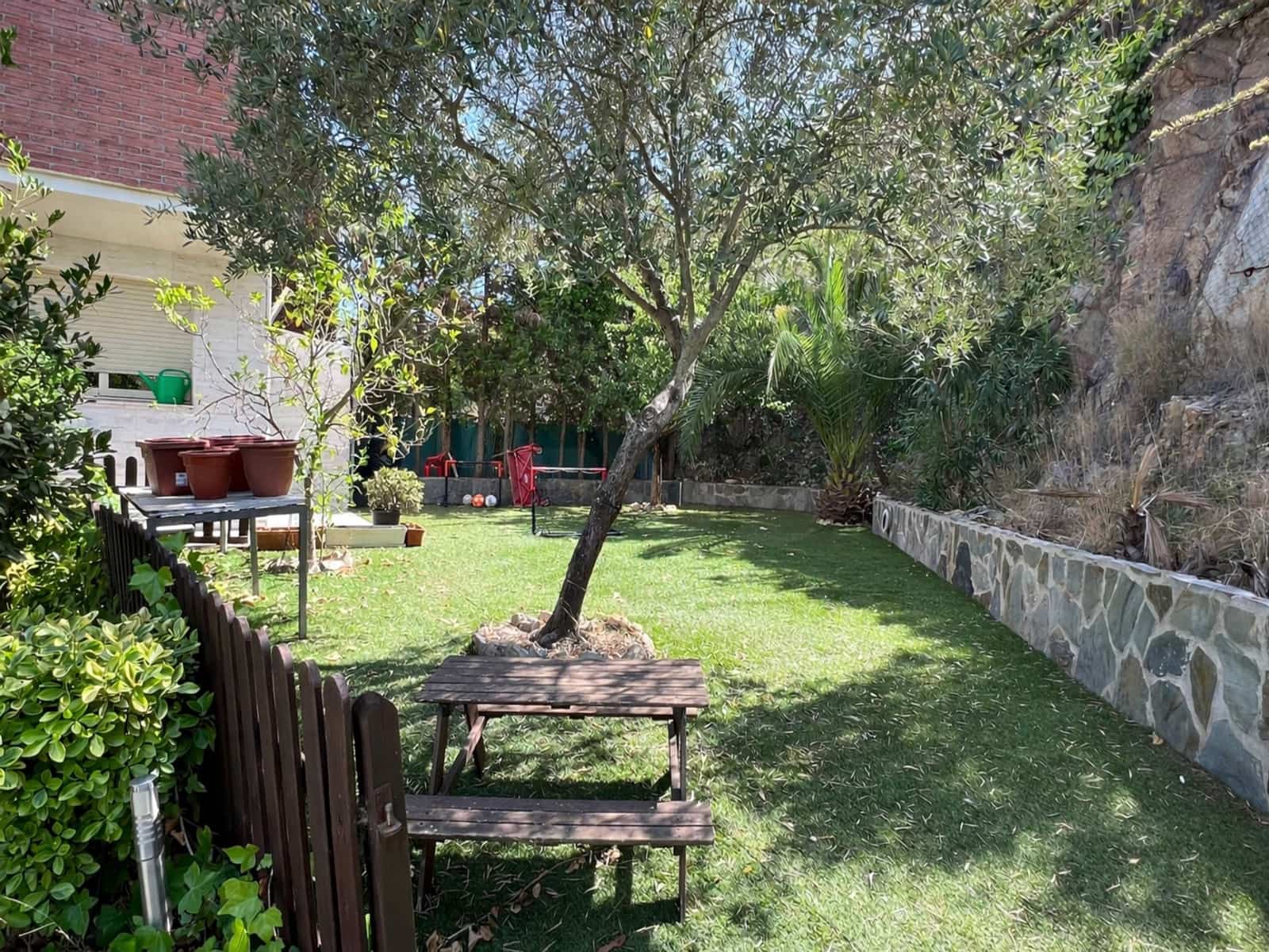 4 bedroom Apartment for sale in Vallromanes with pool garage - € 725,000 (Ref: 10136578)