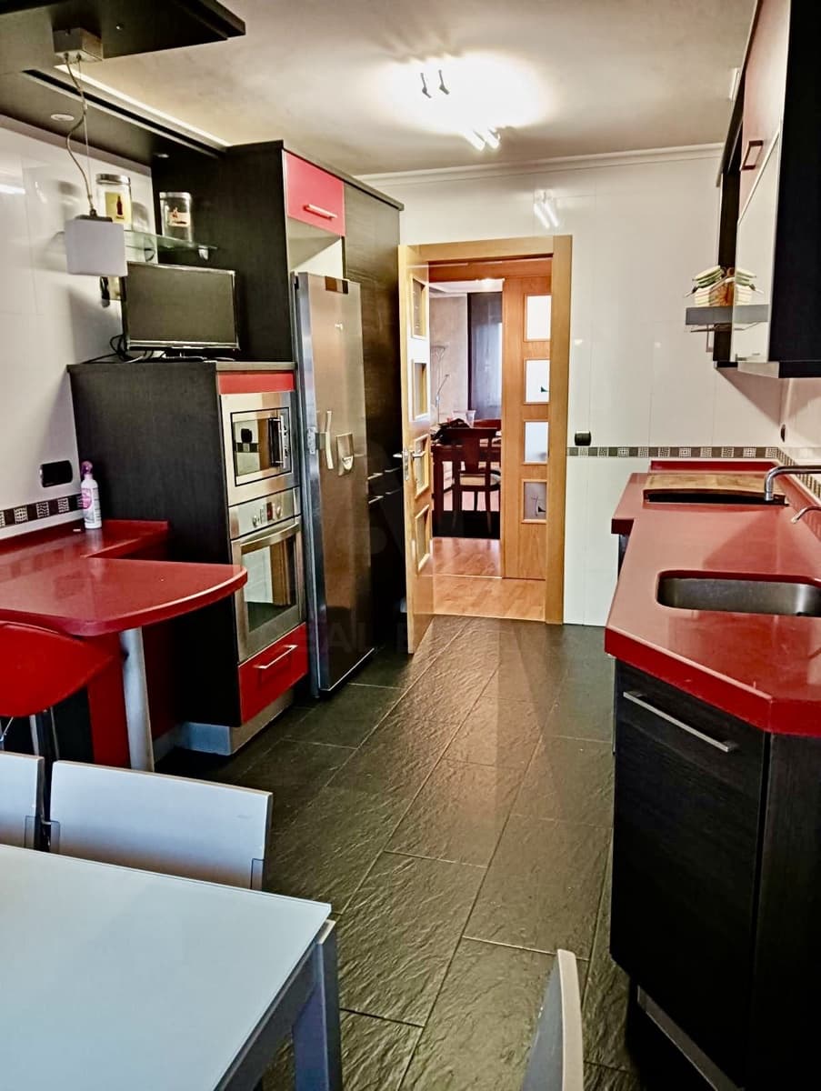4 chambre Appartement à vendre à Soto de la Vega avec garage - 214 000 € (Ref: 10136580)