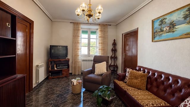 6 slaapkamer Appartement te koop in Villanueva del Campo met garage - € 74.900 (Ref: 10139005)