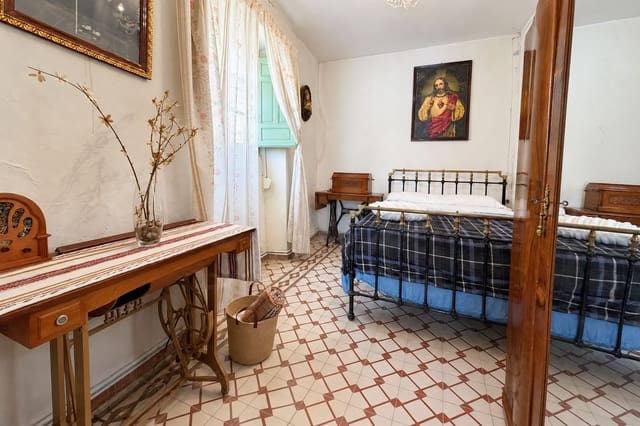 6 slaapkamer Appartement te koop in Villanueva del Campo met garage - € 74.900 (Ref: 10139005)