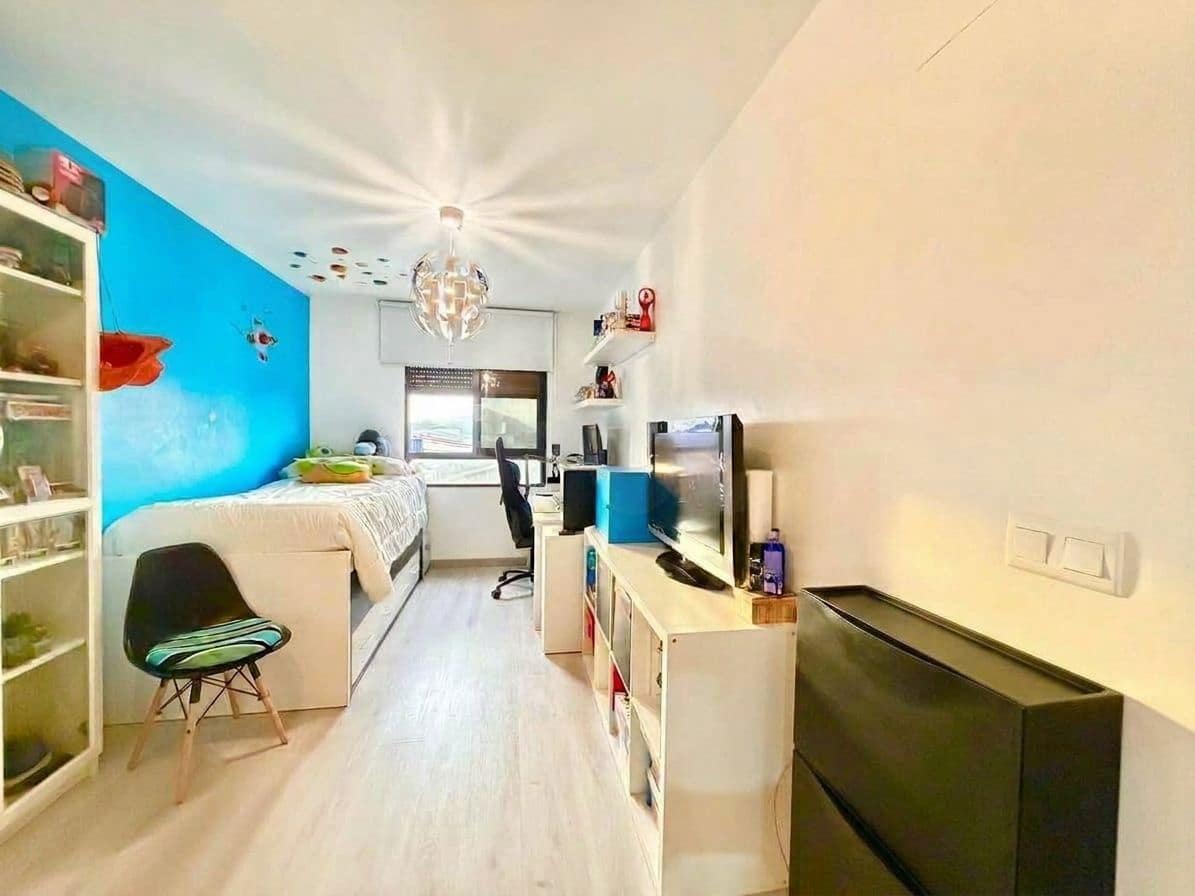 2 bedroom Apartment for sale in Oliva with garage - € 162,000 (Ref: 10139006)