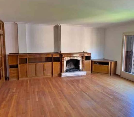 Appartement à vendre à Vic - 395 000 € (Ref: 10139011)