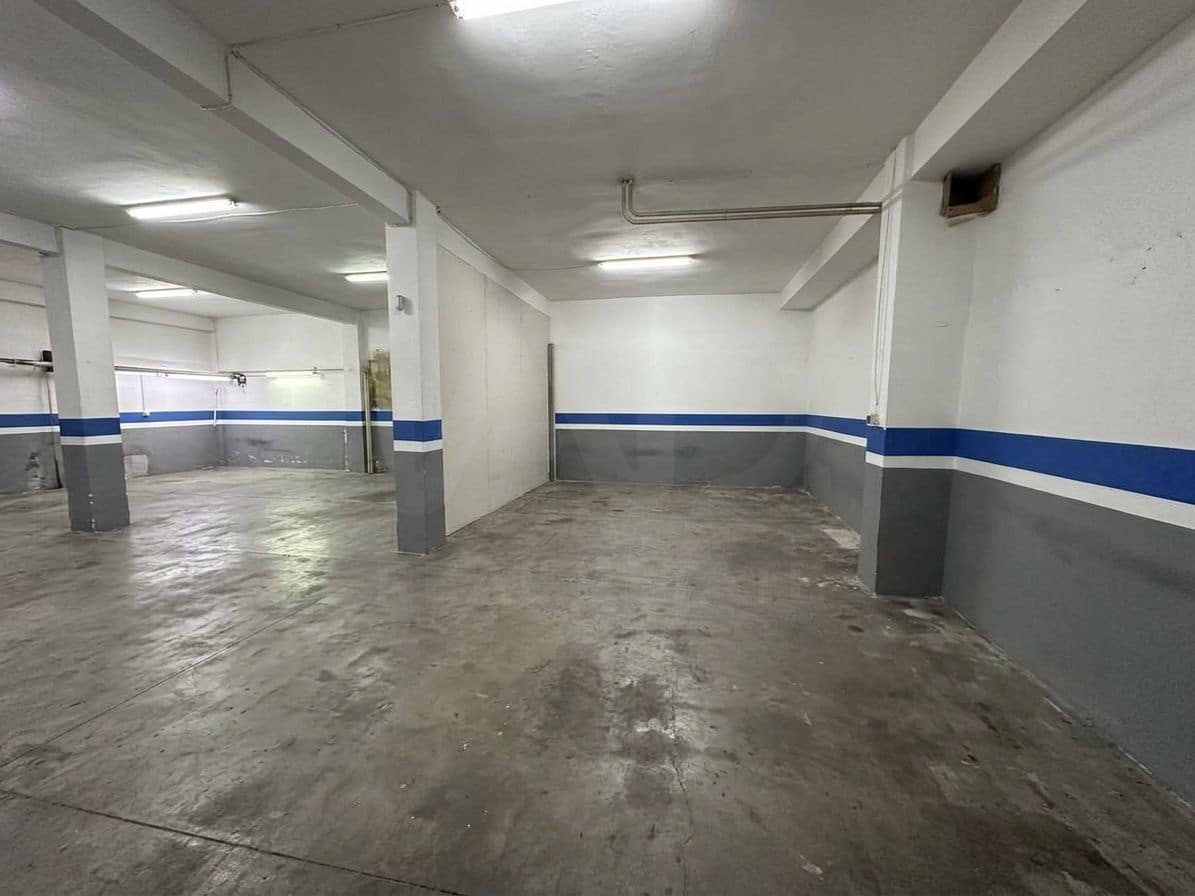 Commercial for sale in Valladolid city - € 119,970 (Ref: 10139021)