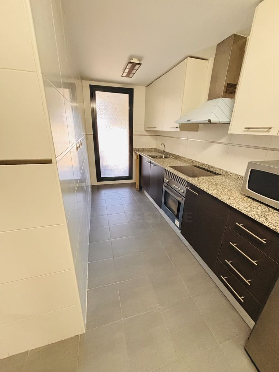 4 sovrum Lägenhet att hyra i Alicante stad med pool garage - 2 600 € (Ref: 10139022)
