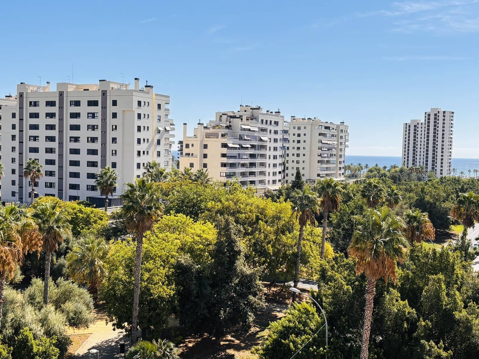 4 sovrum Lägenhet att hyra i Alicante stad med pool garage - 2 600 € (Ref: 10139022)