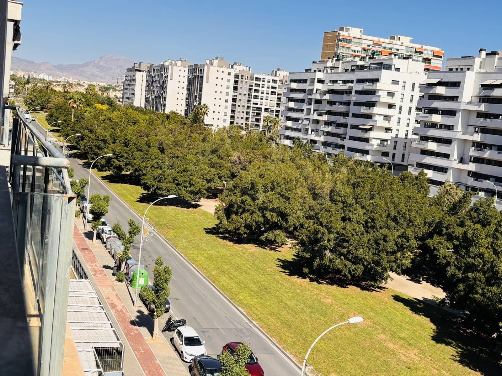 4 sovrum Lägenhet att hyra i Alicante stad med pool garage - 2 600 € (Ref: 10139022)