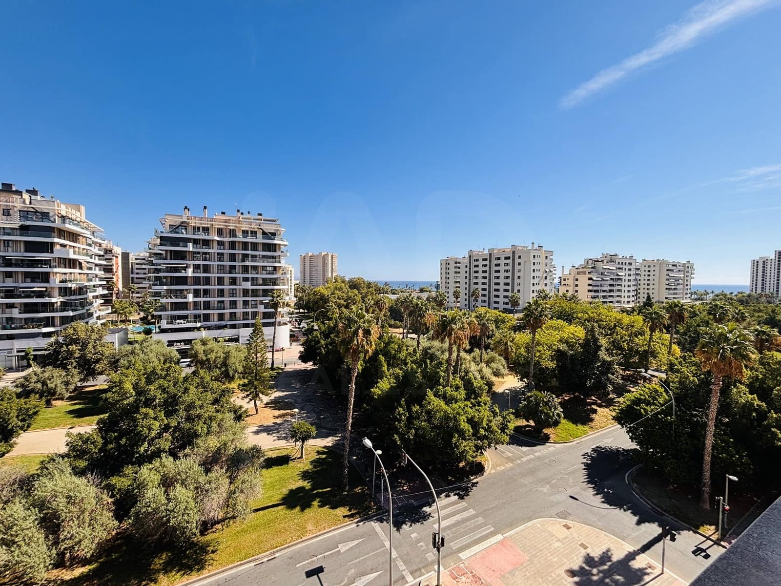 4 sovrum Lägenhet att hyra i Alicante stad med pool garage - 2 600 € (Ref: 10139022)
