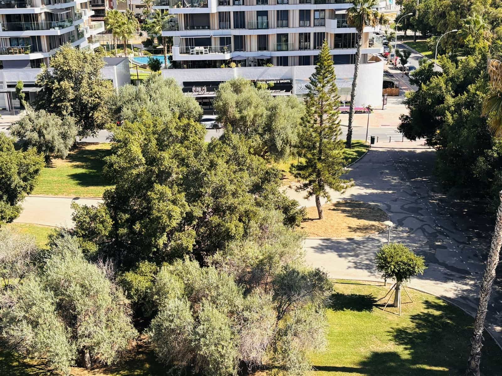 4 sovrum Lägenhet att hyra i Alicante stad med pool garage - 2 600 € (Ref: 10139022)