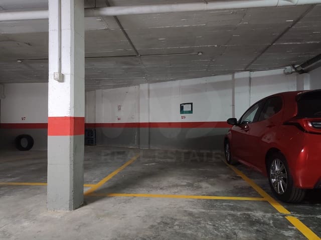 Autotalli myytävänä paikassa Torre de Benagalbon, Rincón de la Victoria - 15 350 € (Ref: 10141597)