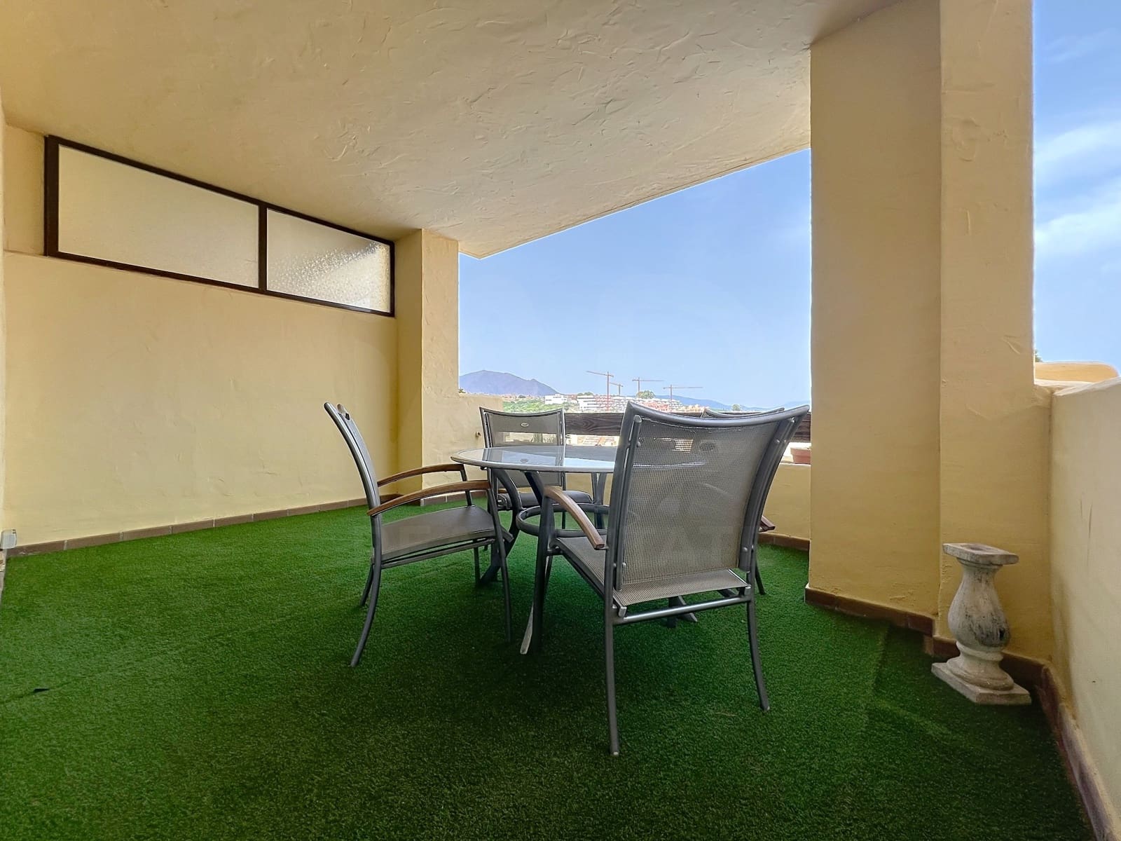 2 bedroom Apartment for rent in Manilva with pool garage - € 1,450 (Ref: 10141598)
