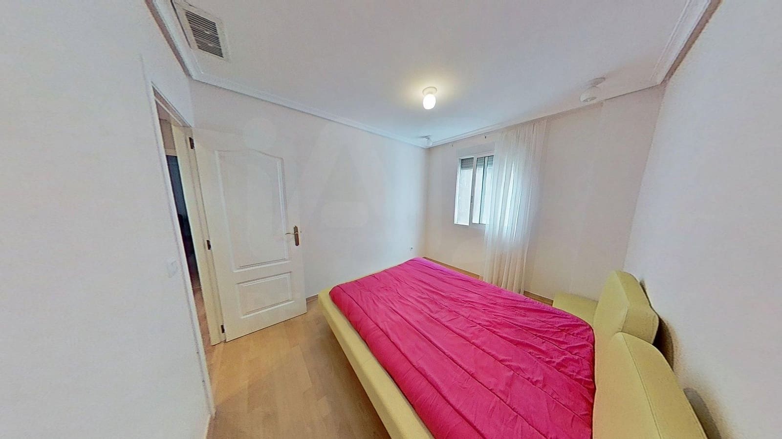 3 quarto Apartamento para arrendar em Alicante cidade - 1 900 € (Ref: 10141601)