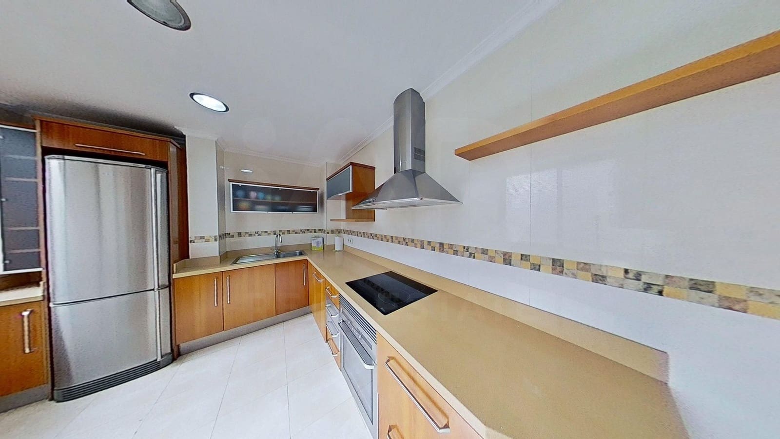3 quarto Apartamento para arrendar em Alicante cidade - 1 900 € (Ref: 10141601)