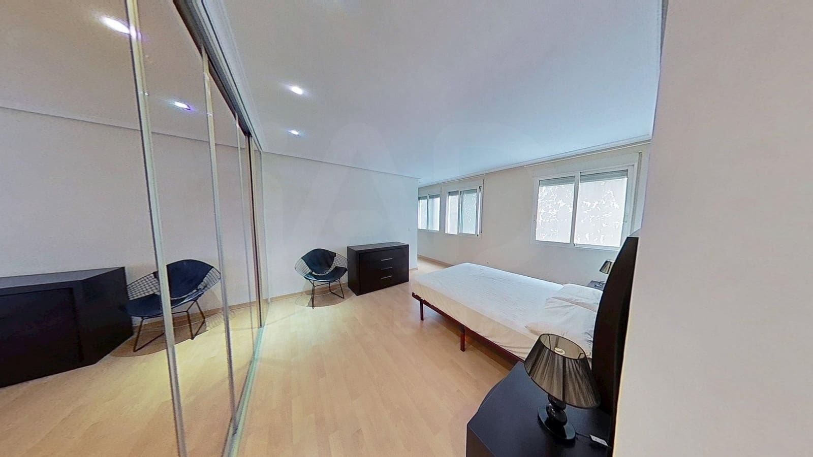 3 quarto Apartamento para arrendar em Alicante cidade - 1 900 € (Ref: 10141601)