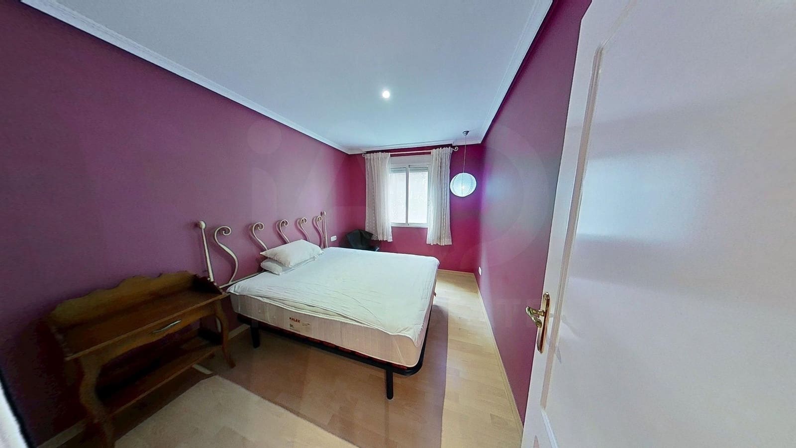 3 quarto Apartamento para arrendar em Alicante cidade - 1 900 € (Ref: 10141601)