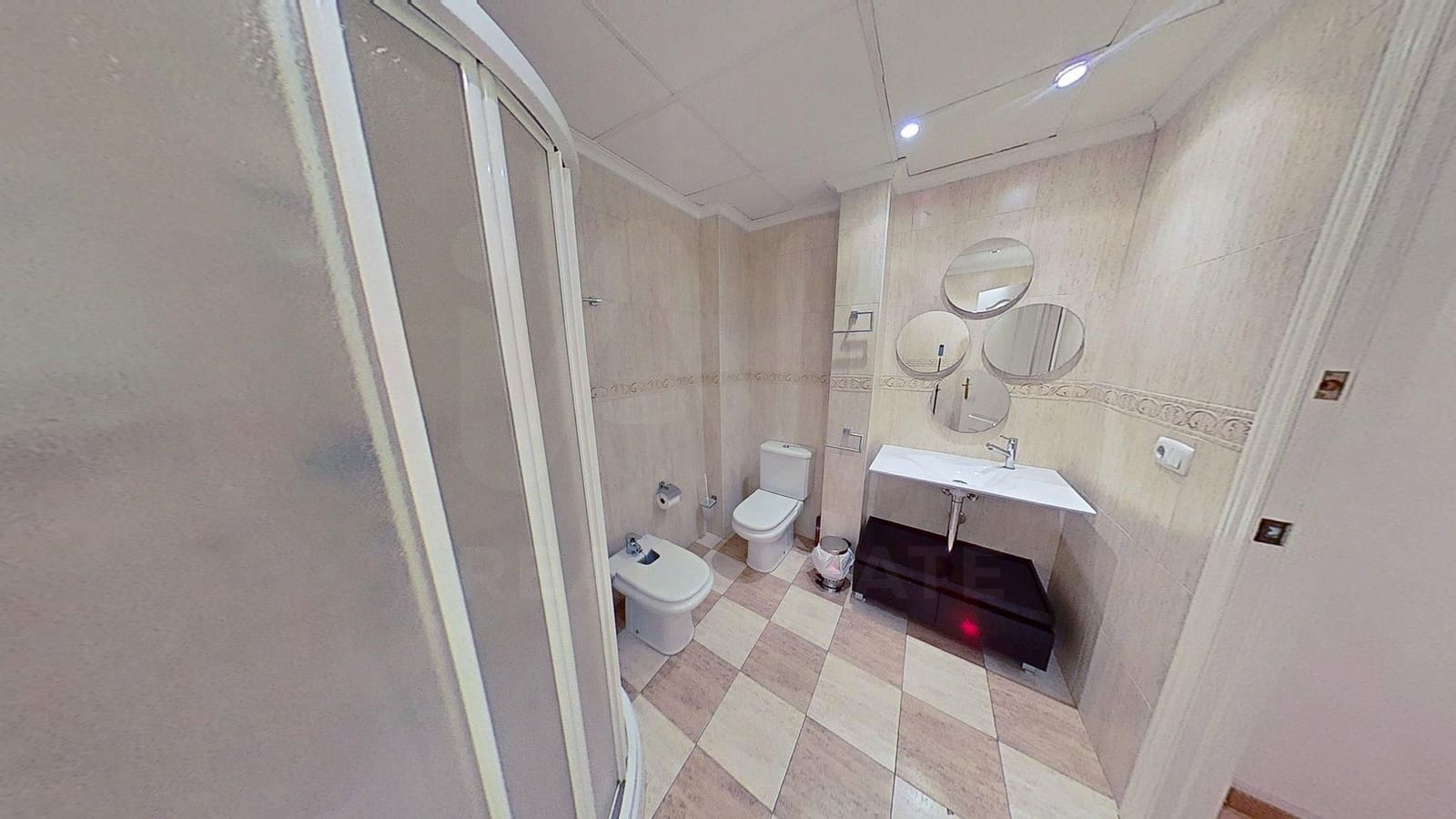 3 quarto Apartamento para arrendar em Alicante cidade - 1 900 € (Ref: 10141601)