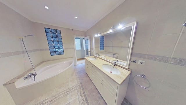 3 camera da letto Appartamento da affittare in Barrio del Centro, Alicante città - 1.900 € (Rif: 10141601)