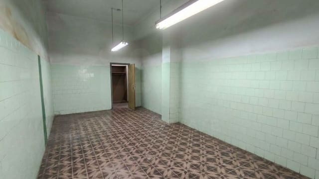 6 sovrum Kommersiell till salu i Castelló de la Plana - 74 000 € (Ref: 10145065)