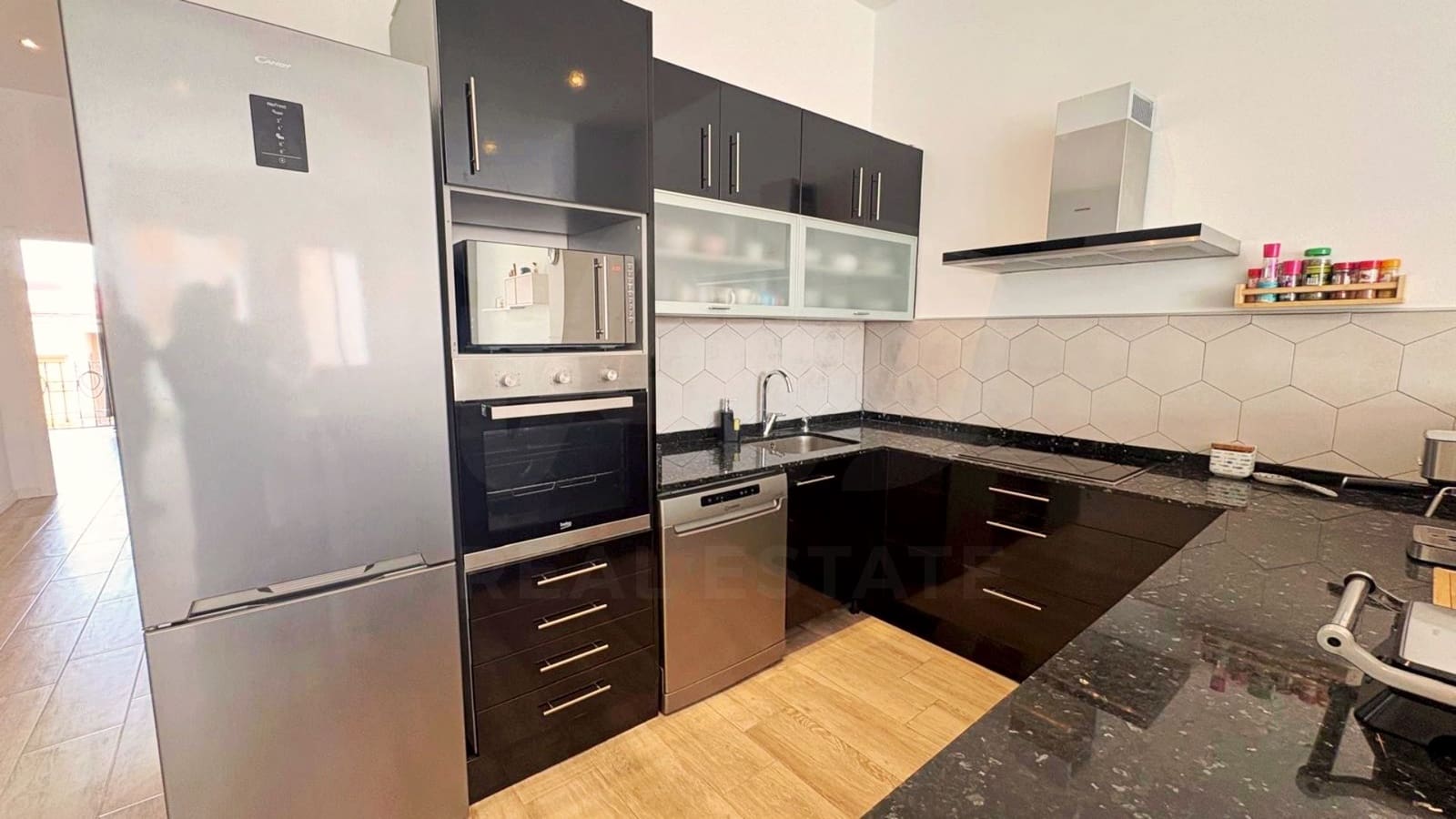3 soverom Leilighet til salgs i Muchamiel / Mutxamel - € 250 000 (Ref: 10145203)