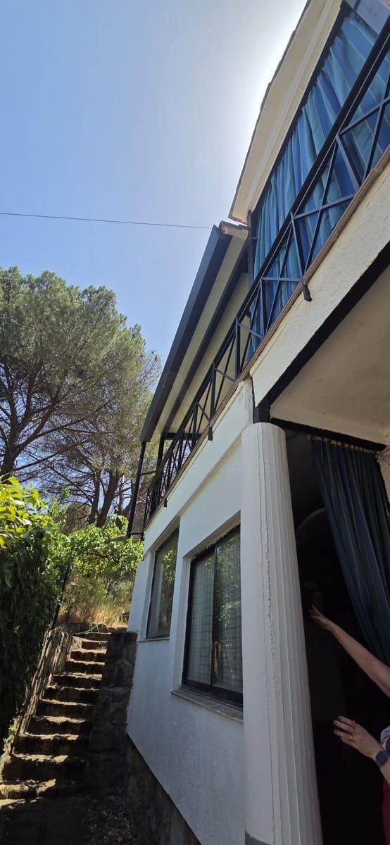 4 bedroom Townhouse for sale in San Martin de Valdeiglesias with pool garage - € 275,000 (Ref: 10145204)