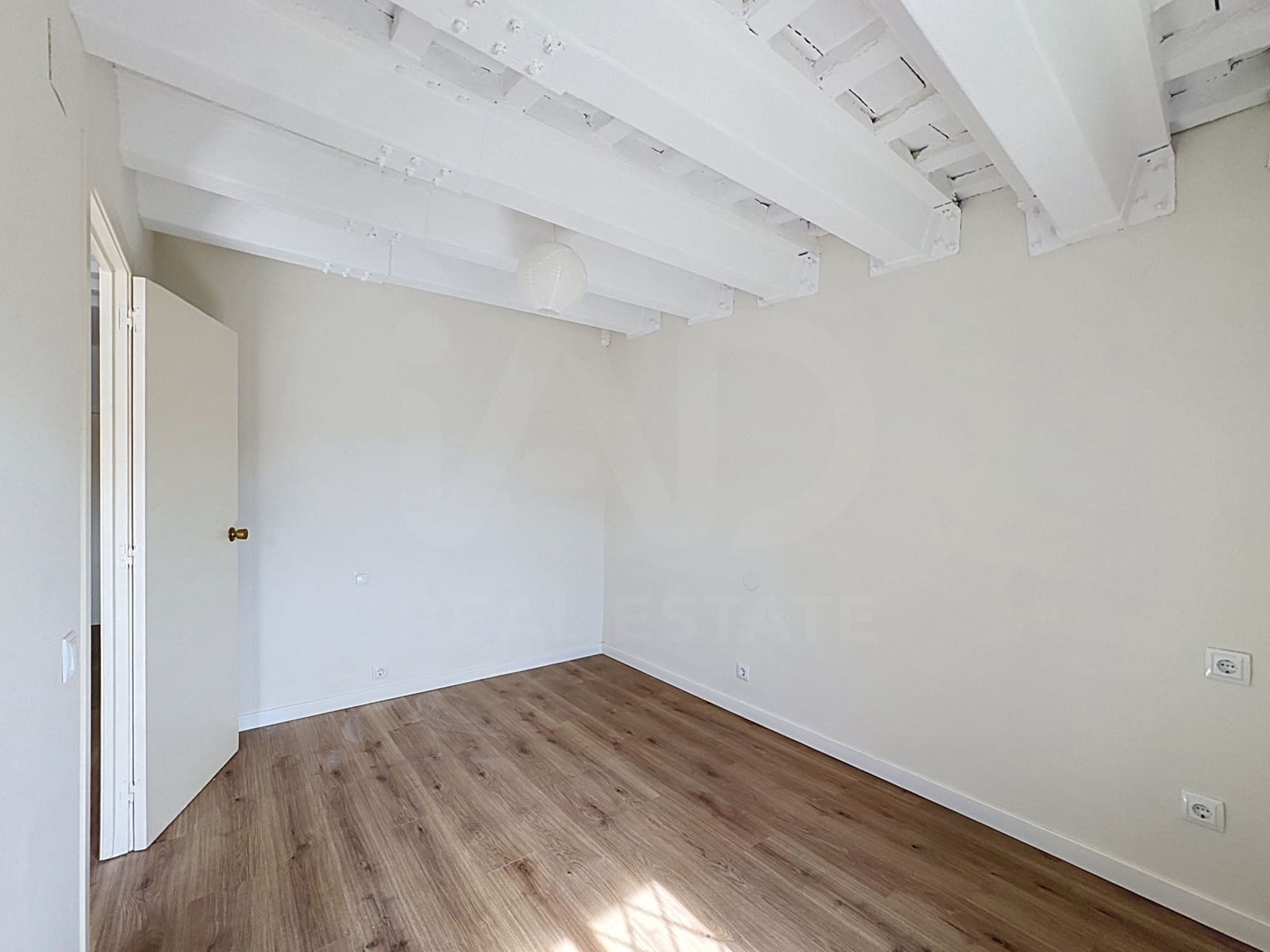 1 slaapkamer Appartement te koop in Barcelona stad - € 239.000 (Ref: 10145207)