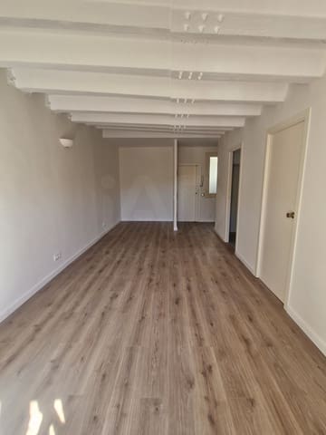 1 chambre Appartement à vendre à El Raval, Barcelone ville - 239 000 € (Ref: 10145207)