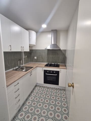 1 chambre Appartement à vendre à El Raval, Barcelone ville - 239 000 € (Ref: 10145207)