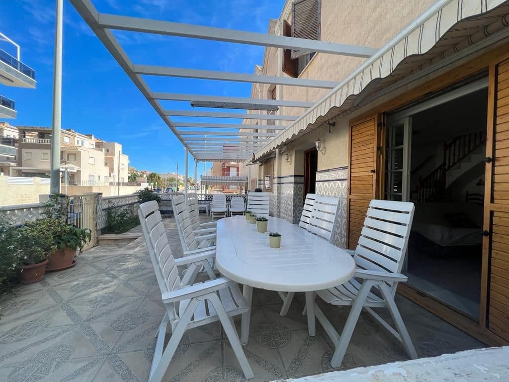 5 soveværelse Byhus til salg i Santa Pola - € 290.000 (Ref: 10145677)