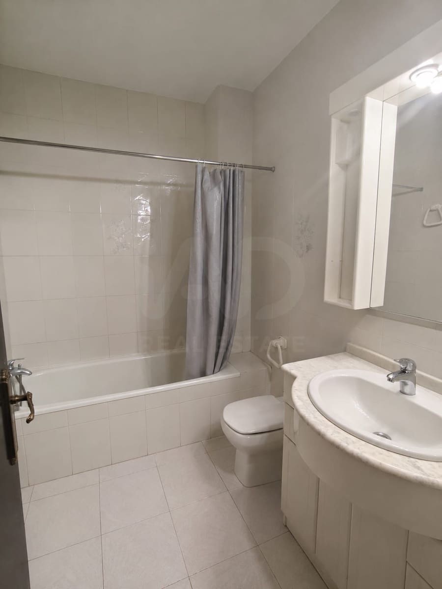 Adosado de 3 habitaciones en Lucena en venta - 169.100 € (Ref: 10145681)