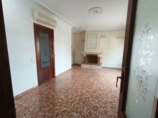 Adosado de 3 habitaciones en Lucena en venta - 169.100 € (Ref: 10145681)