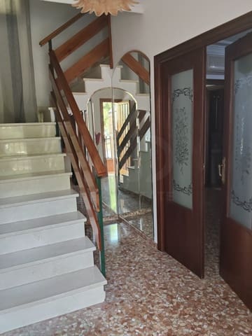Adosado de 3 habitaciones en Lucena en venta - 169.100 € (Ref: 10145681)