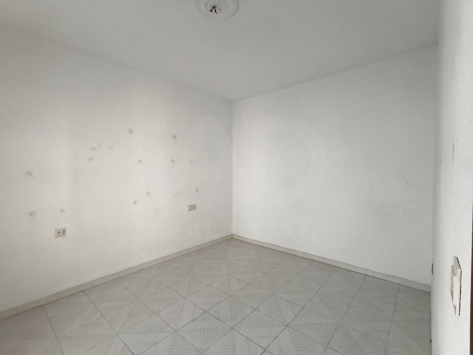 Adosado de 3 habitaciones en Lucena en venta - 169.100 € (Ref: 10145681)