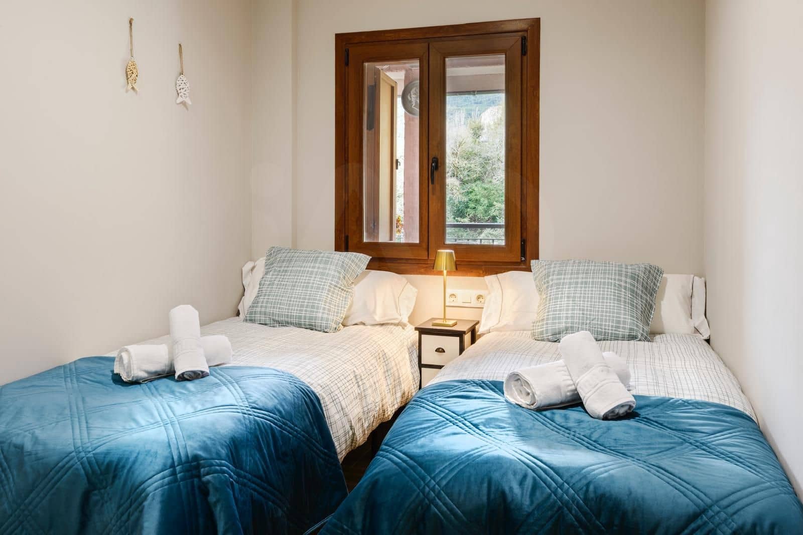 5 bedroom Townhouse for sale in Castiello de Jaca with garage - € 795,000 (Ref: 10145688)