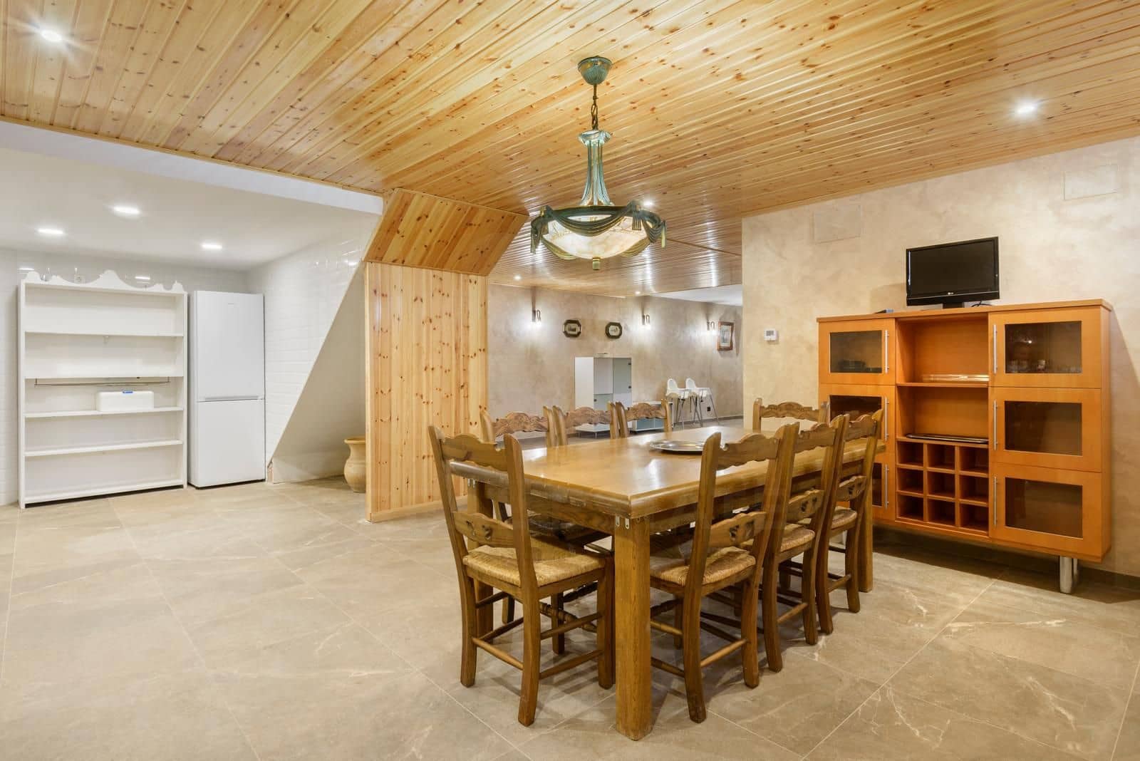 5 bedroom Townhouse for sale in Castiello de Jaca with garage - € 795,000 (Ref: 10145688)
