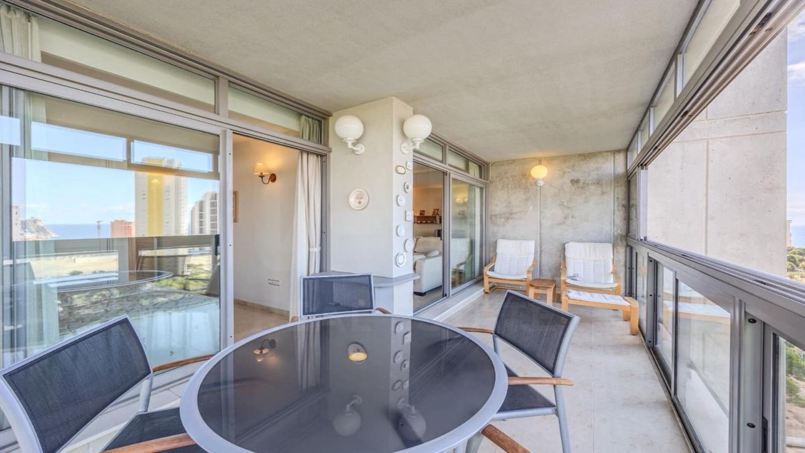 2 soveværelse Lejlighed til leje i Benidorm med swimmingpool garage - € 1.400 (Ref: 10145691)