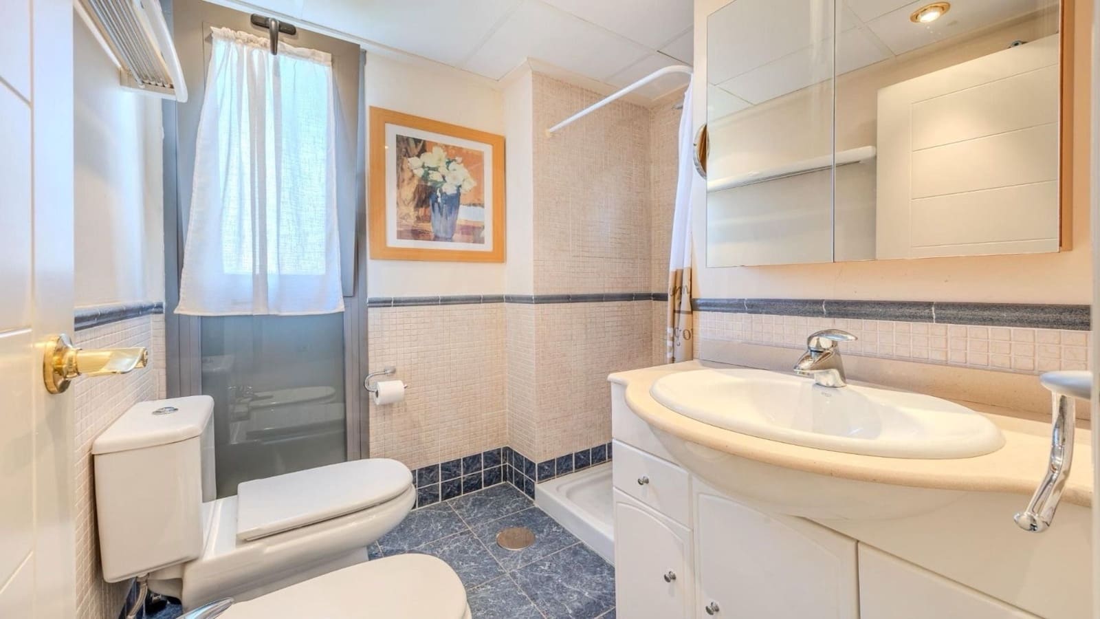 2 soveværelse Lejlighed til leje i Benidorm med swimmingpool garage - € 1.400 (Ref: 10145691)