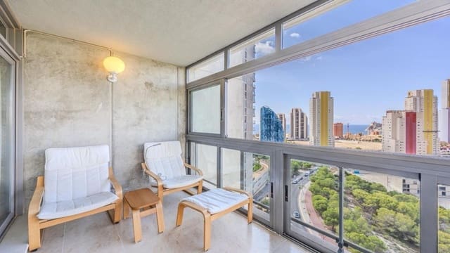 Apartamento de 2 habitaciones en Benidorm en alquiler con piscina garaje - 1.400 € (Ref: 10145691)