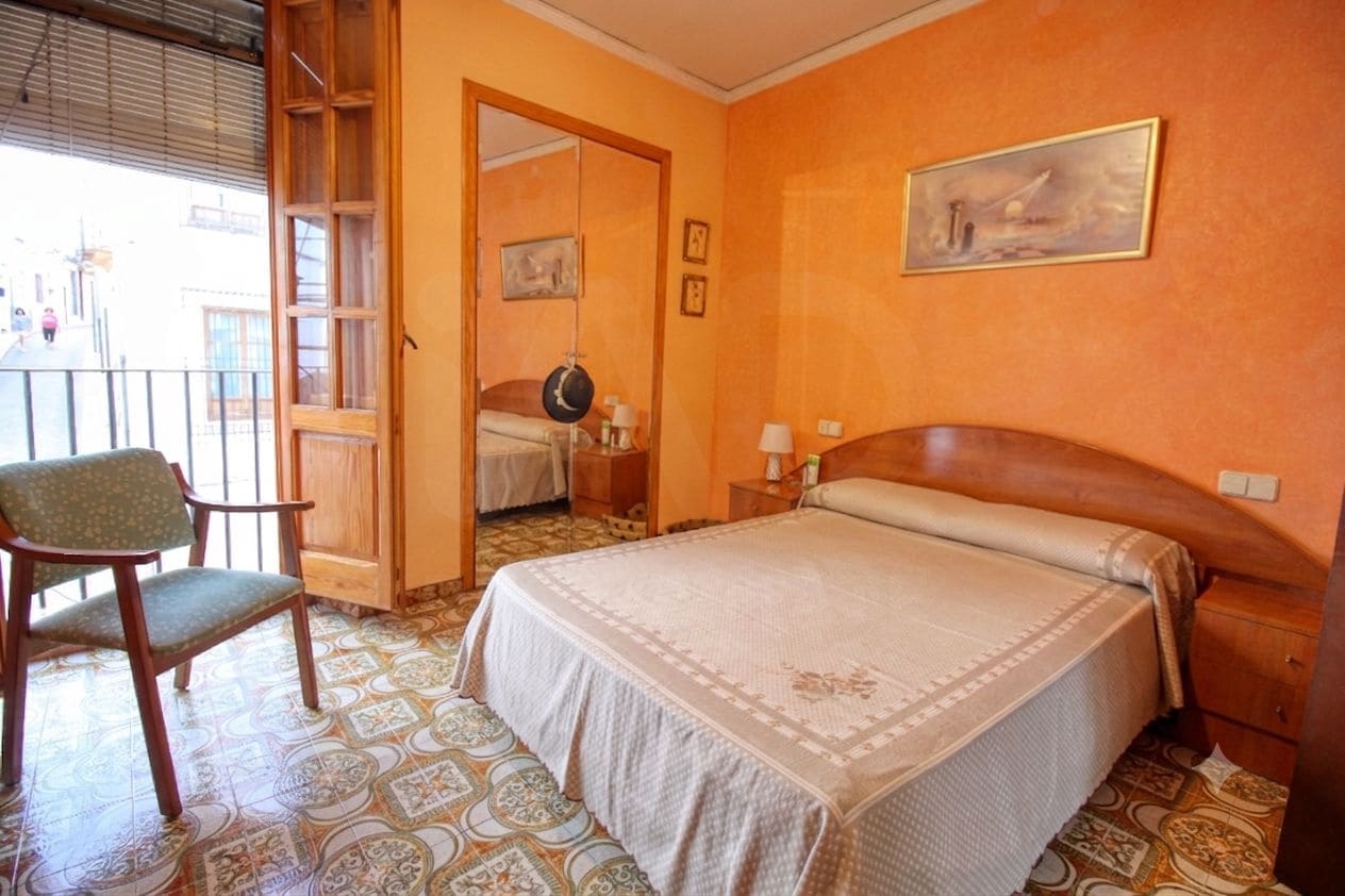 Hus till salu i Oliva - 220 000 € (Ref: 10145693)