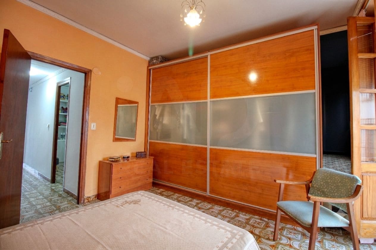 Hus till salu i Oliva - 220 000 € (Ref: 10145693)