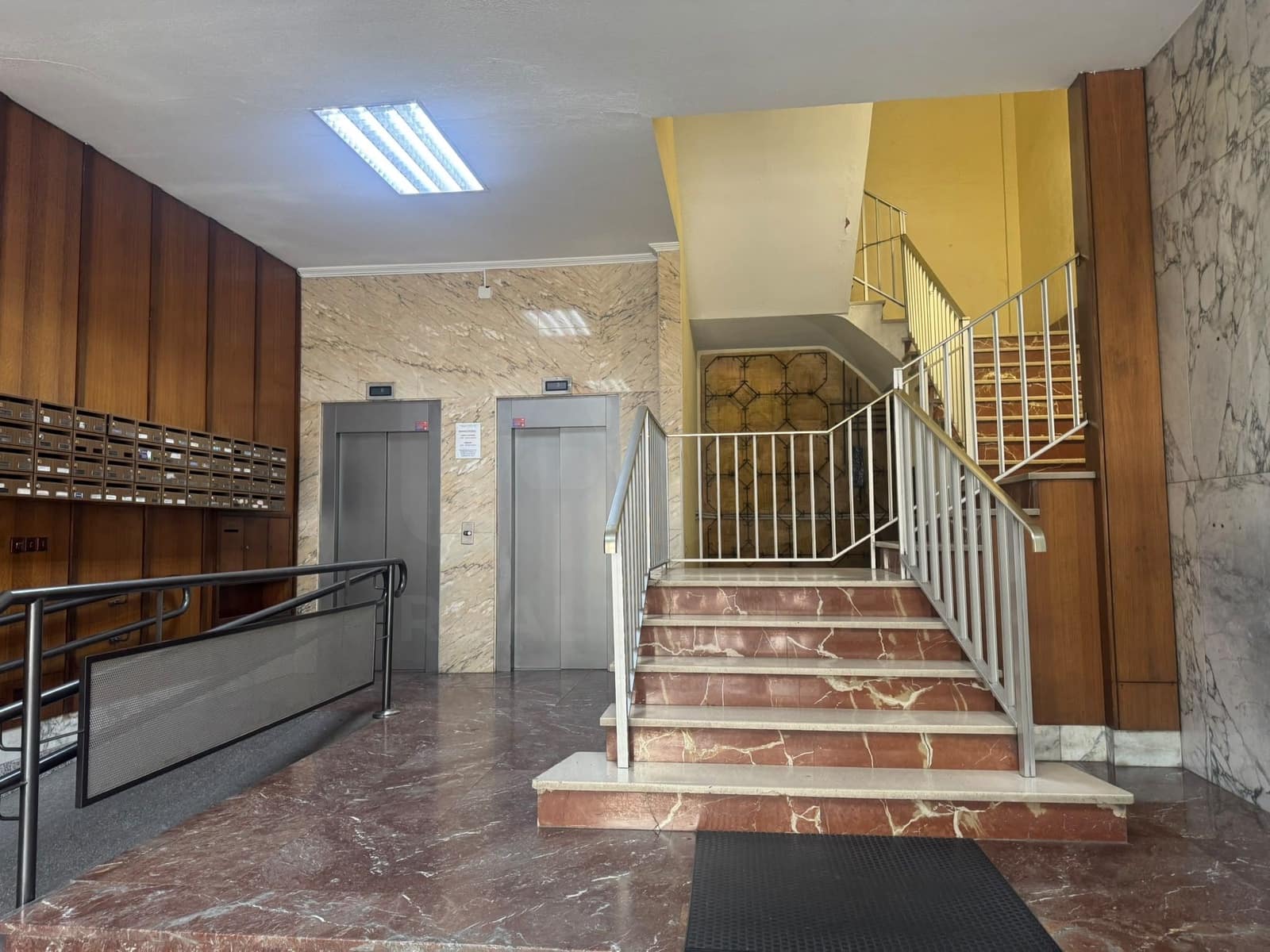 Komercyjne na sprzedaż w Talavera de la Reina - 110 890 € (Ref: 10147945)