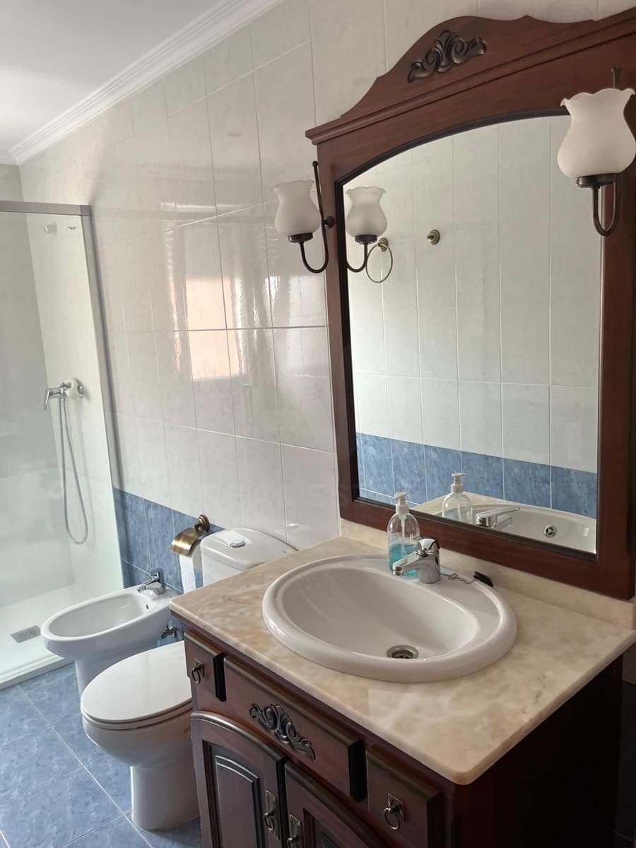 3 camera da letto Appartamento da affittare in Leon citta con garage - 700 € (Rif: 10147946)