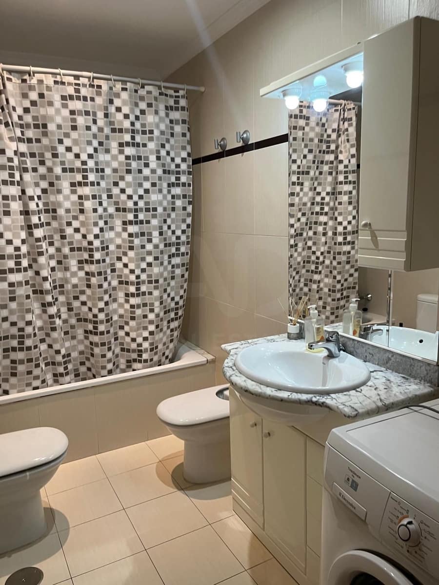 3 camera da letto Appartamento da affittare in Leon citta con garage - 700 € (Rif: 10147946)