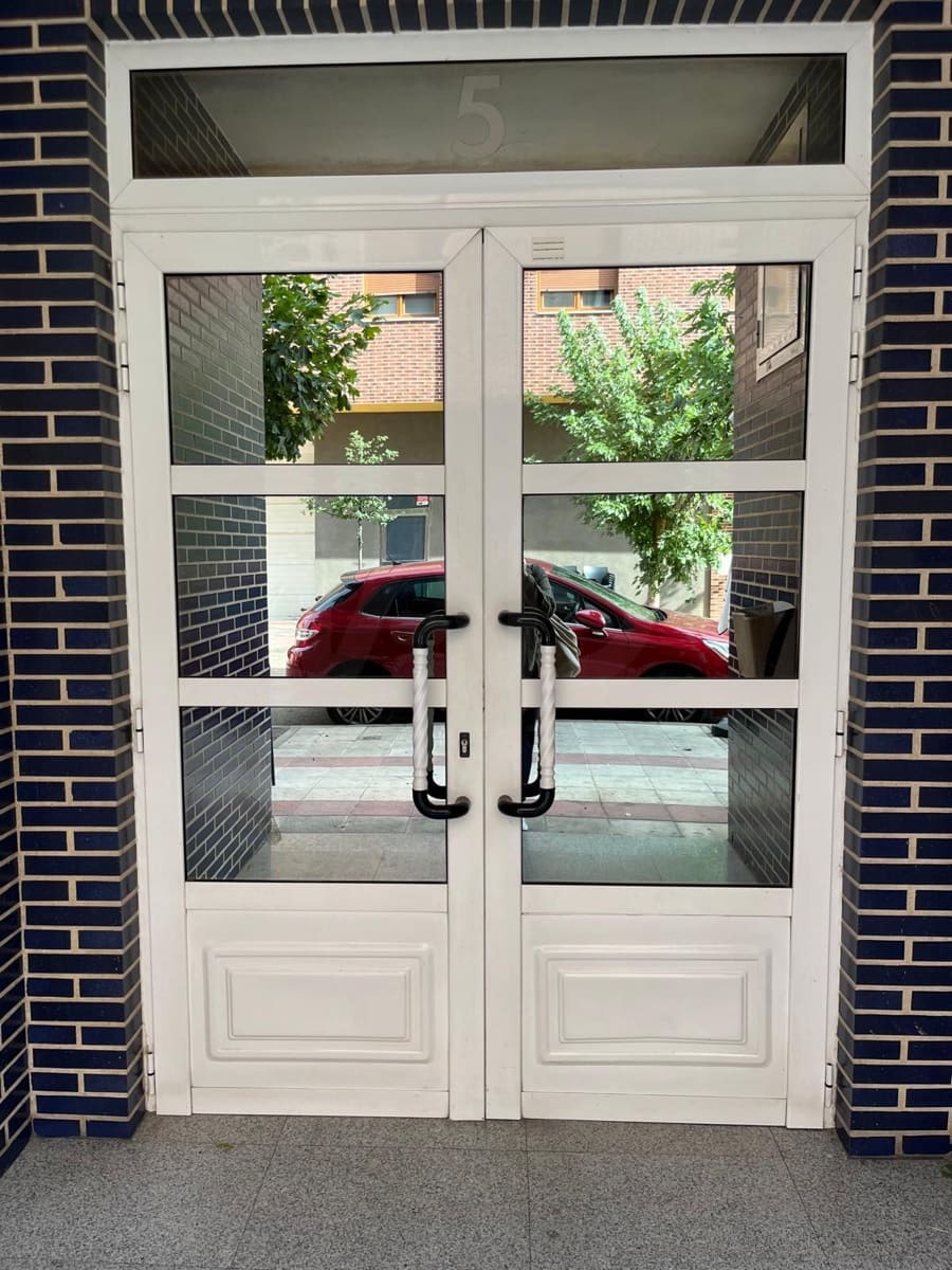 3 camera da letto Appartamento da affittare in Leon citta con garage - 700 € (Rif: 10147946)