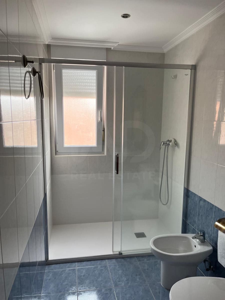 3 camera da letto Appartamento da affittare in Leon citta con garage - 700 € (Rif: 10147946)