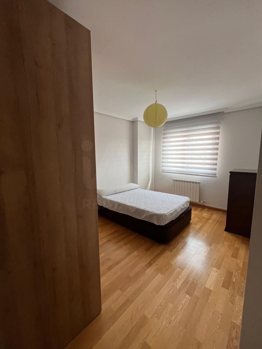 3 camera da letto Appartamento da affittare in Leon citta con garage - 700 € (Rif: 10147946)