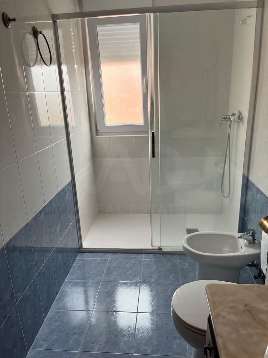 3 camera da letto Appartamento da affittare in Leon citta con garage - 700 € (Rif: 10147946)