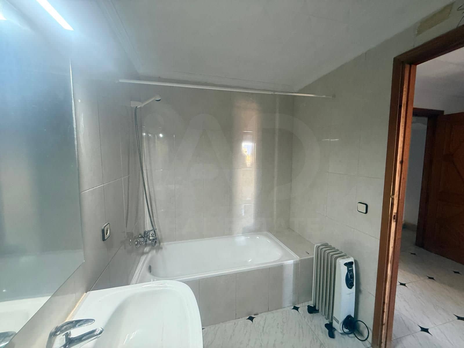 4 soveværelse Byhus til salg i Palma de Mallorca med garage - € 850.000 (Ref: 10148028)